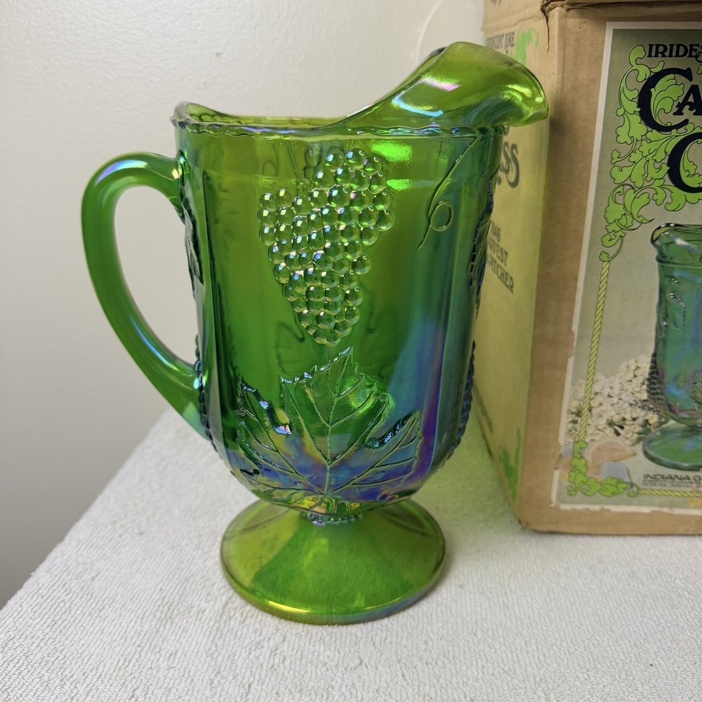 Vtg Indiana Glass Harvest Grape Carnival Glass Iridescent Green Water Pitcher - Picture 7 of 12